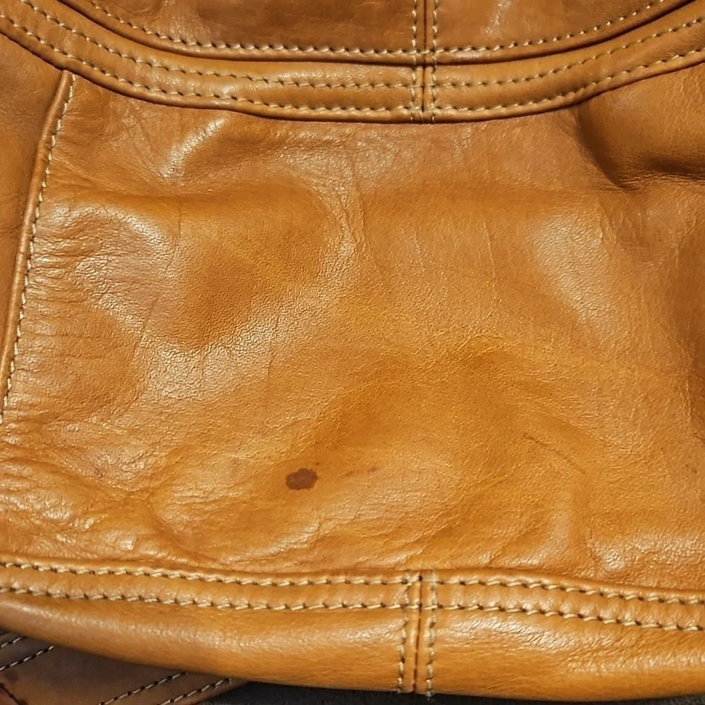 VTG FOSSIL 1980s Camel Leather Shoulder Bag